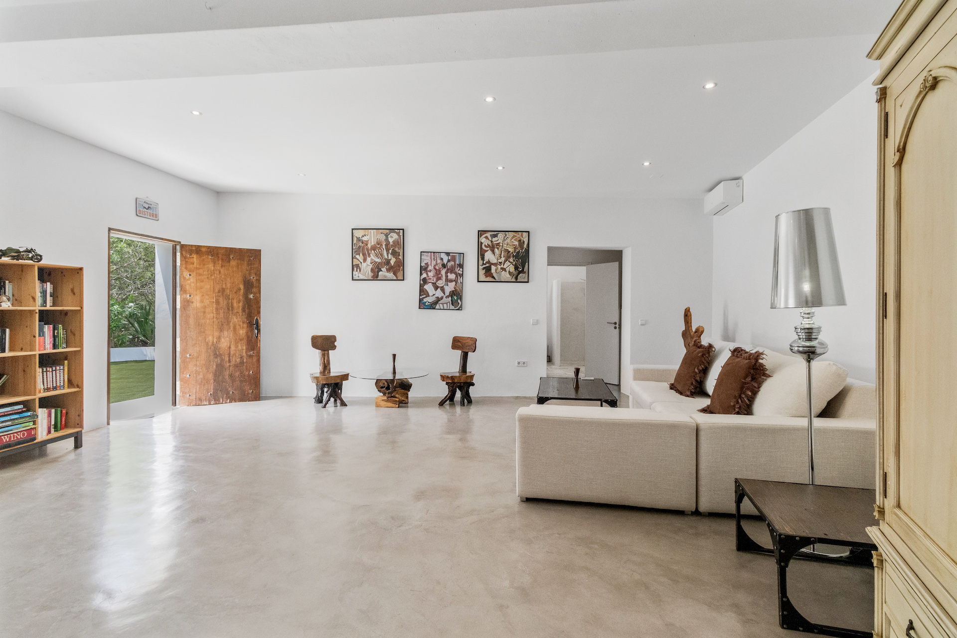 resa estates luxury te koop  ibiza villa for sale sant jordi living room.jpg